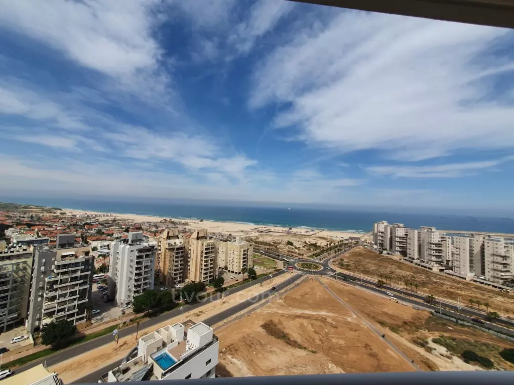 דירת 5 חדרים מרהיבה באשדוד עם מרפסת נוף ים עוצר נשימה!