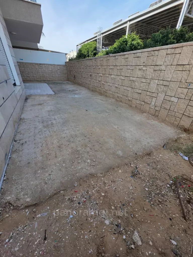 קומת קרקע 4 חדרים