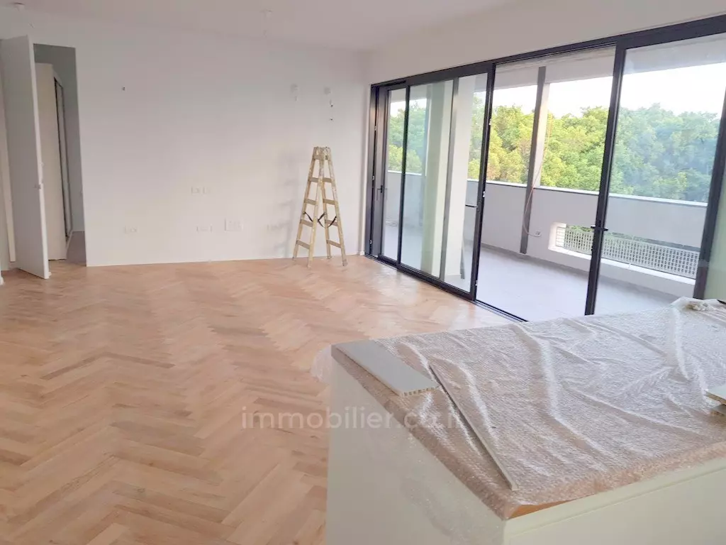 פנטהאוז יוצא דופן ליד שדרות בן גוריון