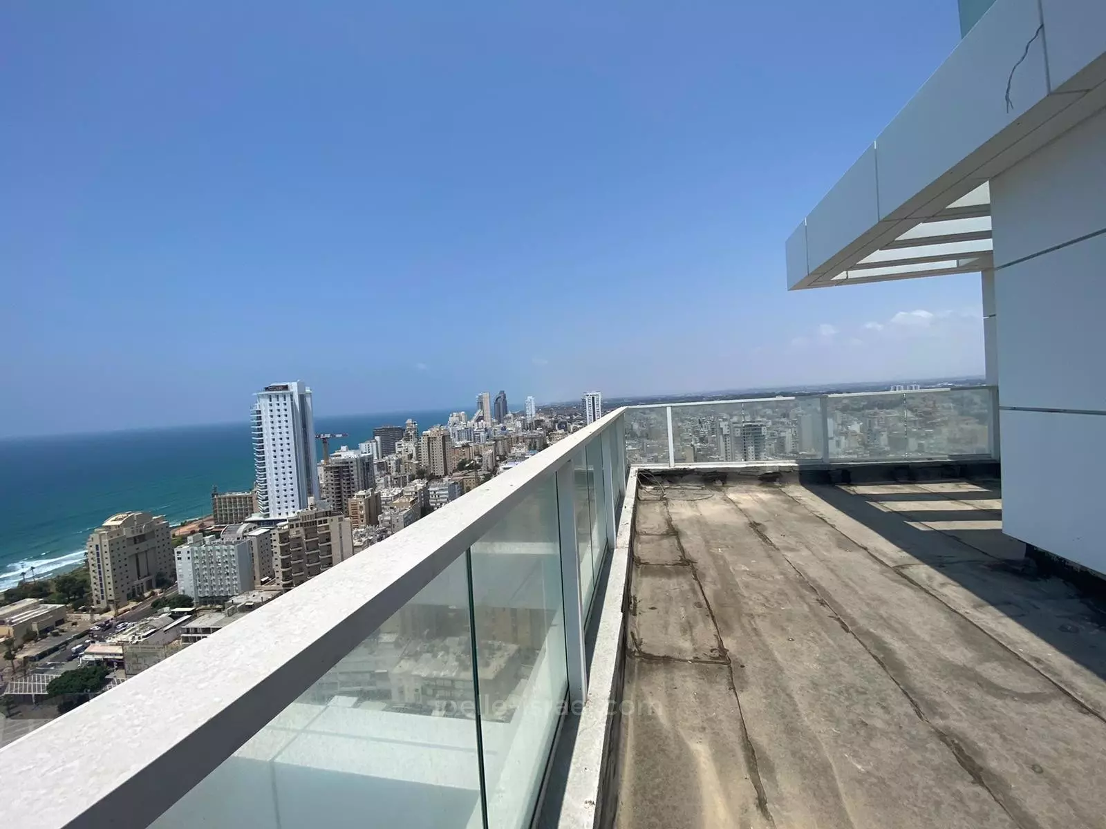 פנטהאוז עם נוף ים מלא