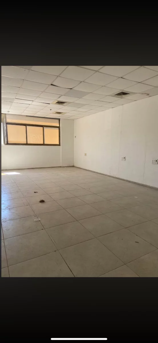להשכרה, משרד גדול, קרוב לכל השירותים, חט, אשדוד
