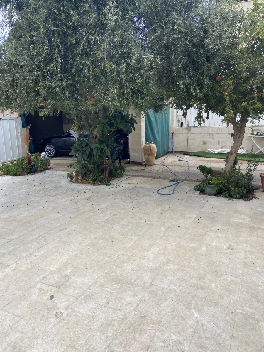 Belle opportunité à ne pas manquer ! Grande maison de 6 pièces à vendre, Gan Yavné