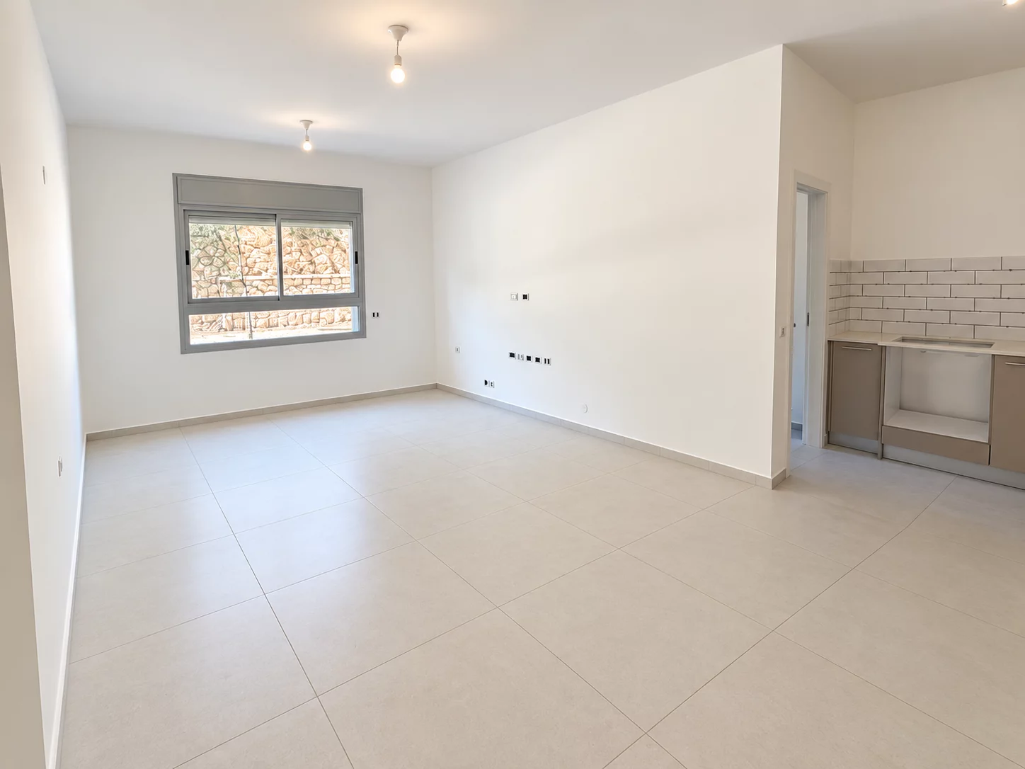 GRAND 3 PIÈCES – KIRYAT YOVEL / PROCHE BAYIT VAGAN