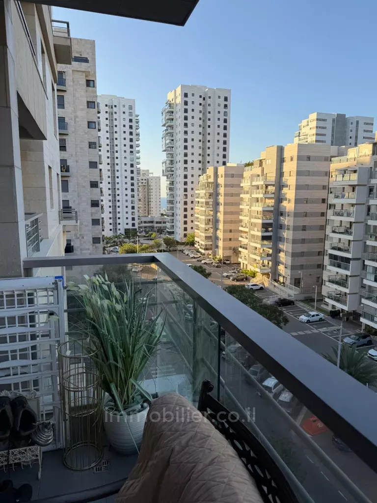 עסקה טובה 5 חדרים ברנע בניין חדש