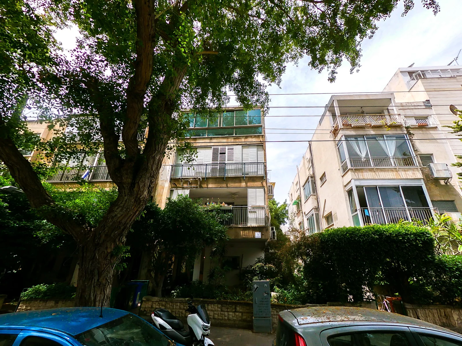 דירת 3 חדרים מעולה ומוארת בשקט ליד הפארק והים
