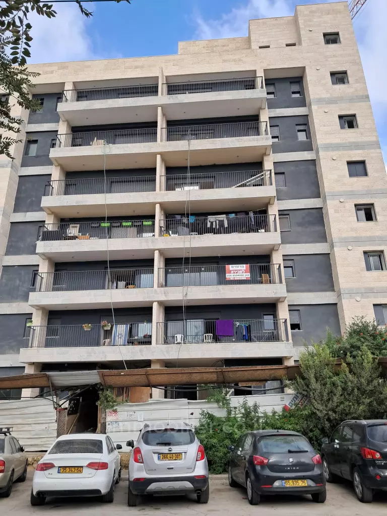 דירה חדשה מעולה